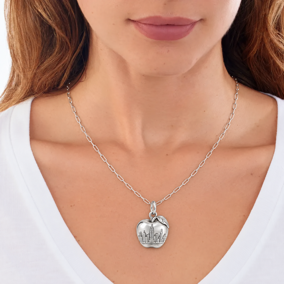 Big Apple Skyline Charm — Model | charm-topics-remaining-444-2026-09-14 | topic-320