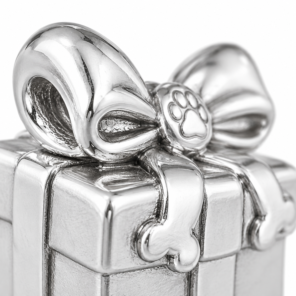 Super macro surface detail of Gift of Love Charm from a low oblique angle