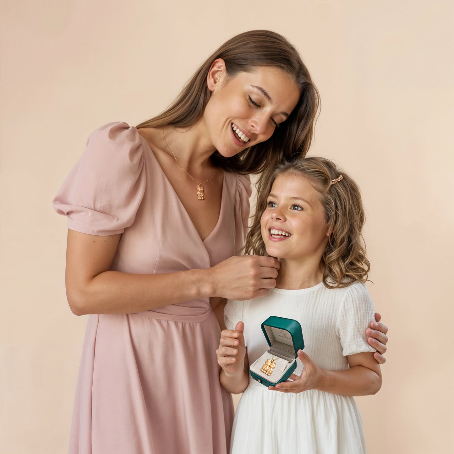 Soulyshine Personalized Cute Snowman Family Christmas - Handmade Necklace in Silver/14K Gold Vermeil