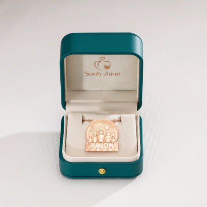 Soulyshine Personalized Favorite People Call Me Grandma - Handmade Necklace in Silver/14K Gold Vermeil