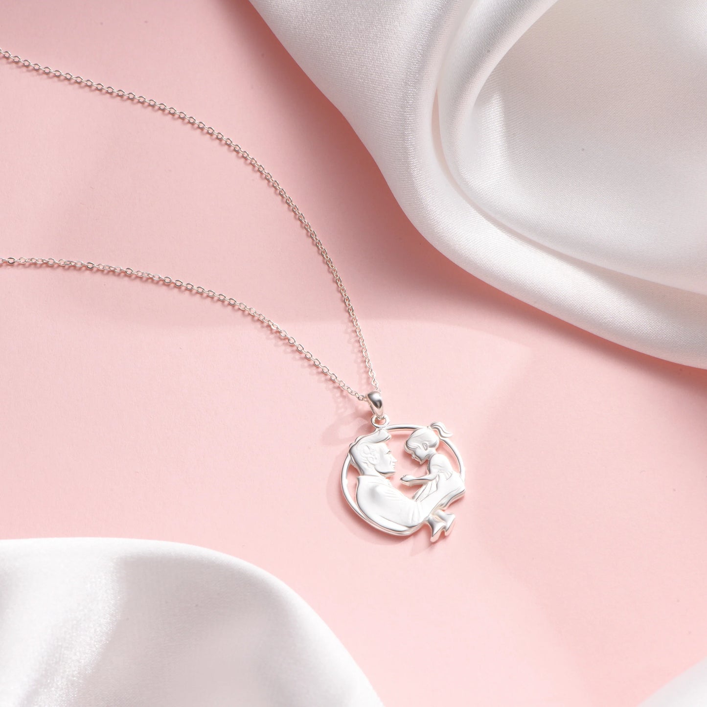 Soulyshine Daughter In Daddy’s Arms Silver Necklace