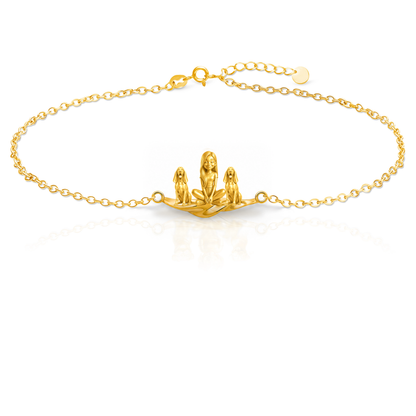 Bracco-Italiano Personalized Girl And Her Pets Bracelet - 10K Solid Gold - Front