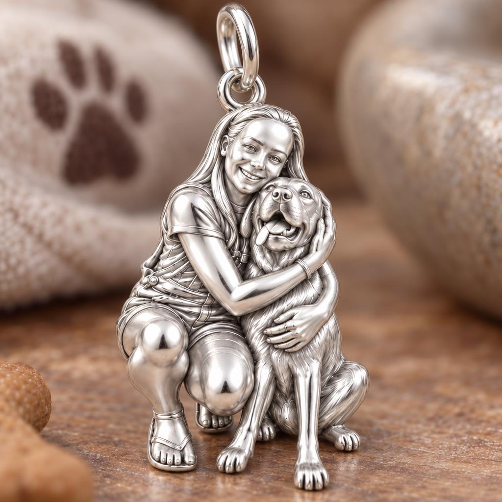 A Hug to Remember Charm Bracelet – Personalized Dog Mom Gift – macro detail of the charm