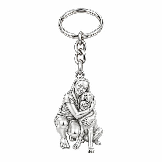 A Hug to Remember Charm Keychain – silver, front view