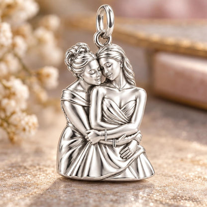 Always by Your Side Charm Bracelet – Personalized Mom Gift – macro detail of the charm