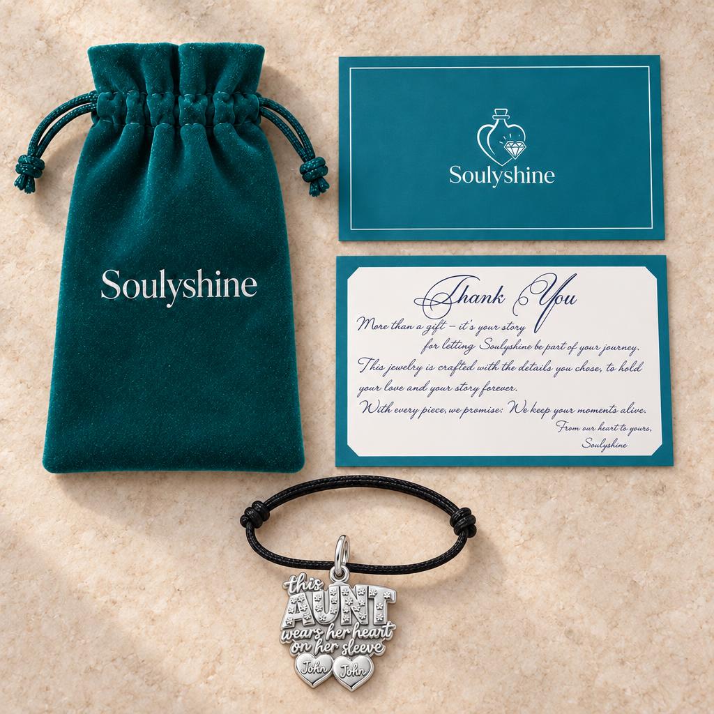 Auntie Heart on Sleeve Charm Bracelet – Personalized Aunt Gift – Soulyshine velvet pouch and gift card