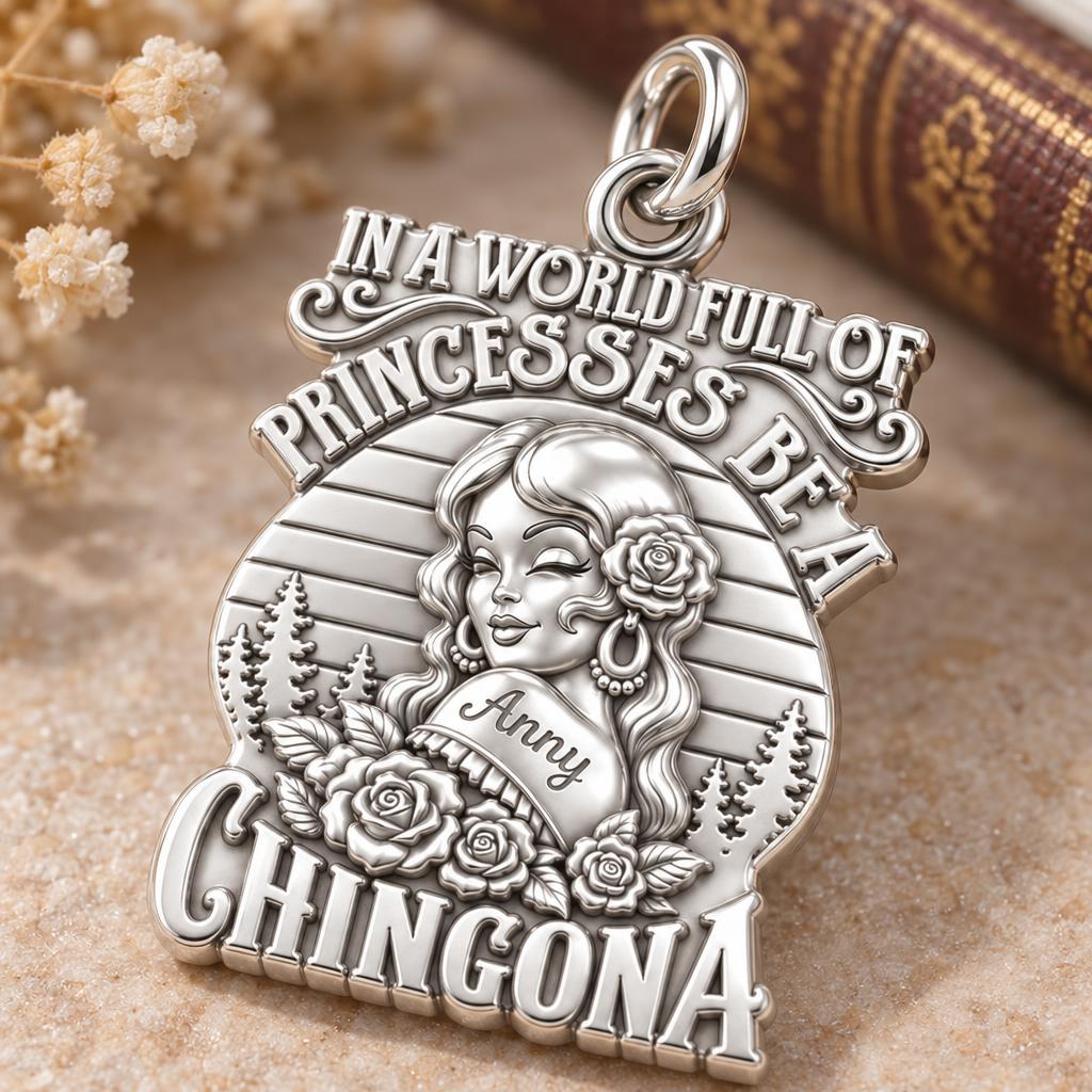 Be A Chingona Charm Bracelet – Personalized Latina Gift – macro detail of the charm