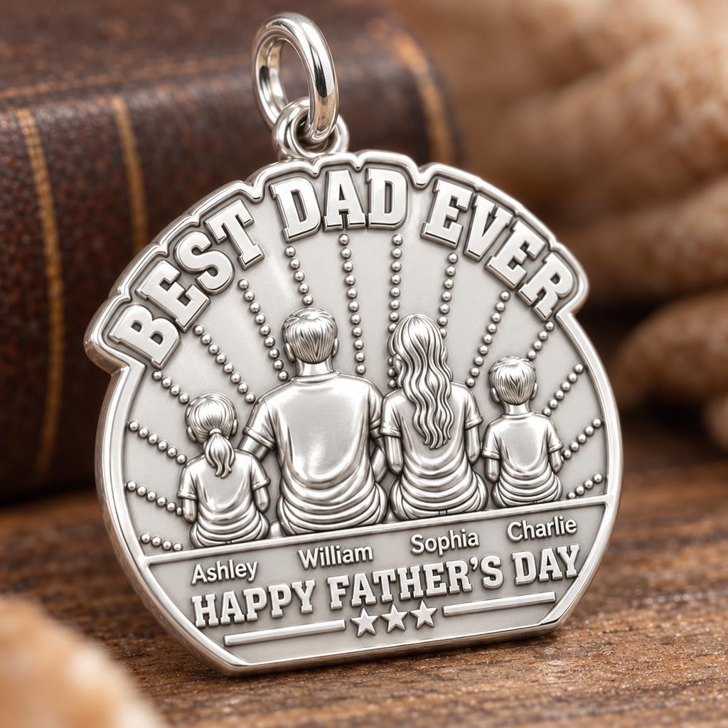 Best Dad Family Sunburst Charm Bracelet – Personalized Dad Gift – macro detail of the charm