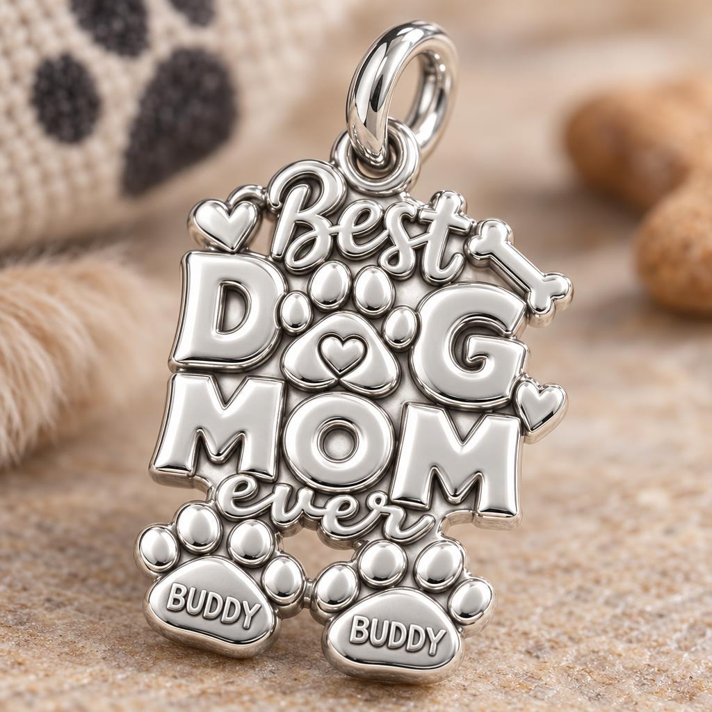 Best Dog Mom Ever Charm Bracelet – Personalized Dog Mom Gift – macro detail of the charm