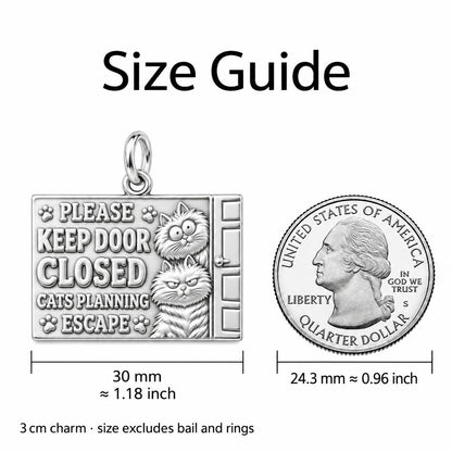 Cats Planning Escape Charm Bracelet – Personalized Cat Mom Gift – size guide, 3 cm charm next to a quarter