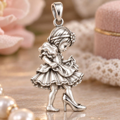 Childhood Memories Charm Bracelet – Personalized Mom Gift – macro detail of the charm