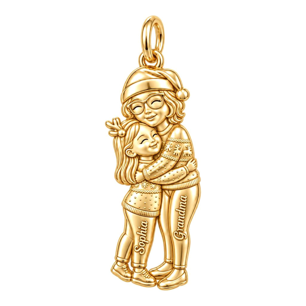 Christmas Hug Charm Bracelet – Personalized Grandma Gift – 18K gold plated 3 cm charm, front view