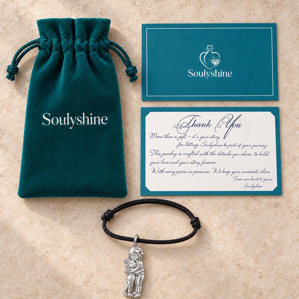 Christmas Hug Charm Bracelet – Personalized Grandma Gift – Soulyshine velvet pouch and gift card