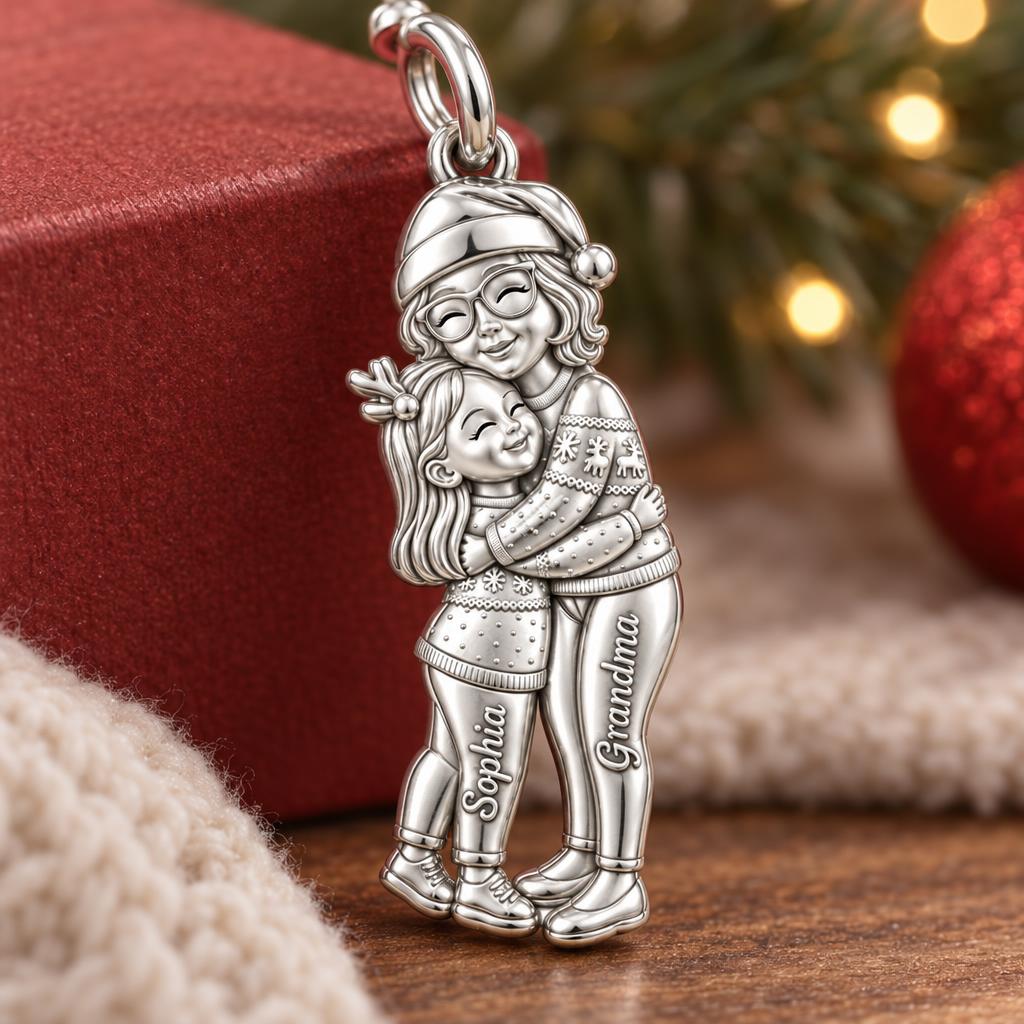 Christmas Hug Charm Bracelet – Personalized Grandma Gift – macro detail of the charm