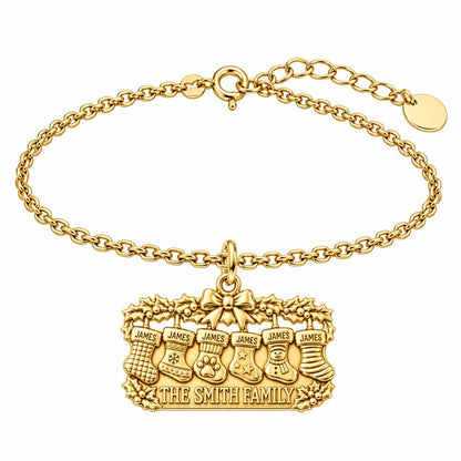 Christmas Stocking Mantle Charm Bracelet Set – 18K gold, front view