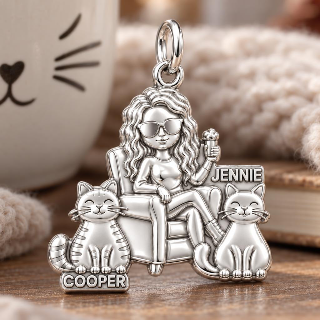 Cozy Cat Mama Lounge Charm Bracelet – Personalized Cat Mom Gift – macro detail of the charm