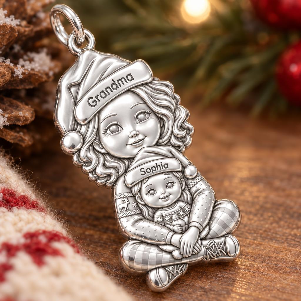 Cozy Christmas Hug Charm Bracelet – Personalized Nana Gift – macro detail of the charm