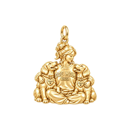 Cozy Dog Mom Hug Charm Bracelet – Personalized Dog Mom Gift – 18K gold plated 2 cm charm, front view