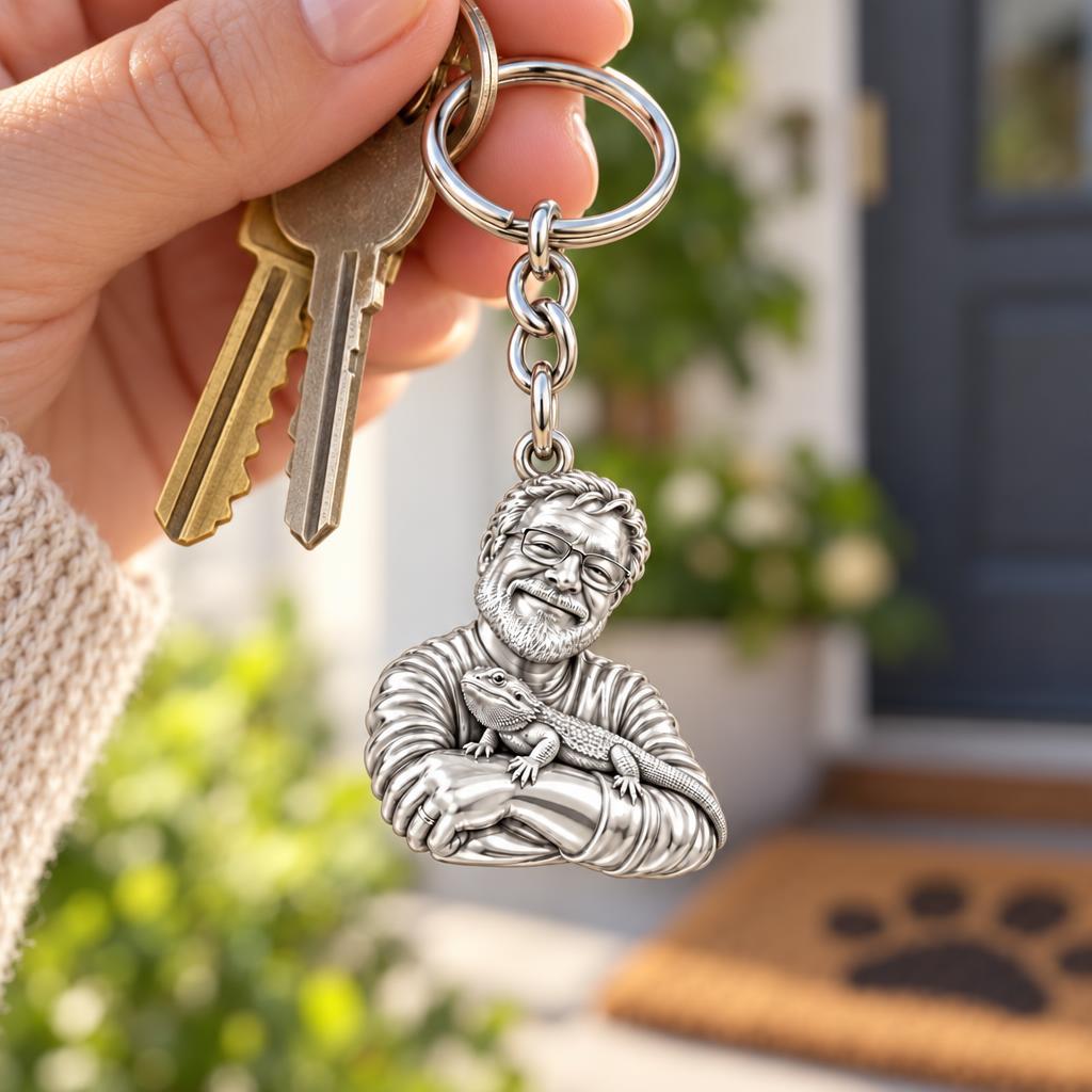 Custom Bearded Dragon Selfie Charm Keychain – worn / in use