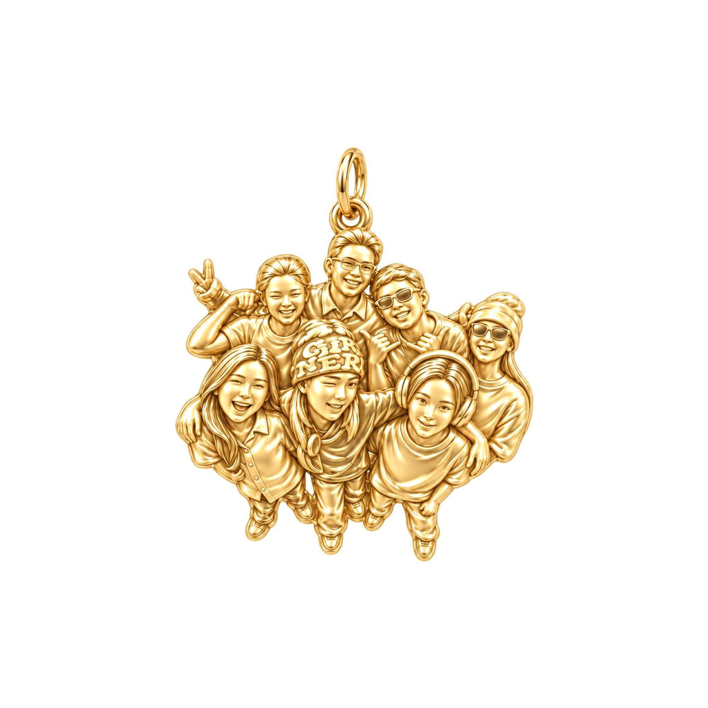 Custom Sculpted Group Portrait Charm Bracelet – Personalized Mom Gift – 18K gold charm, front view