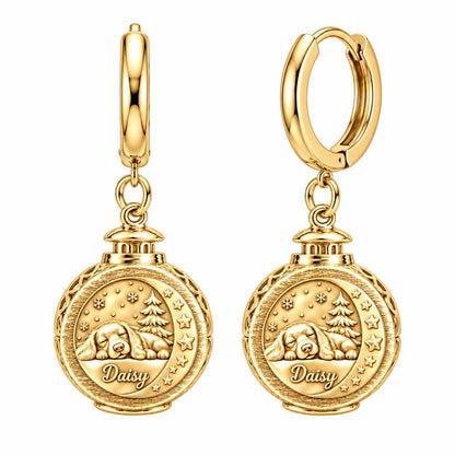 Daisy’s Cozy Winter Lantern Huggie Charm Earrings – 18K gold, front view
