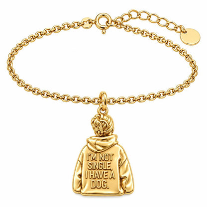 Dog Mom Hoodie Charm Charm Bracelet Set – 18K gold, front view