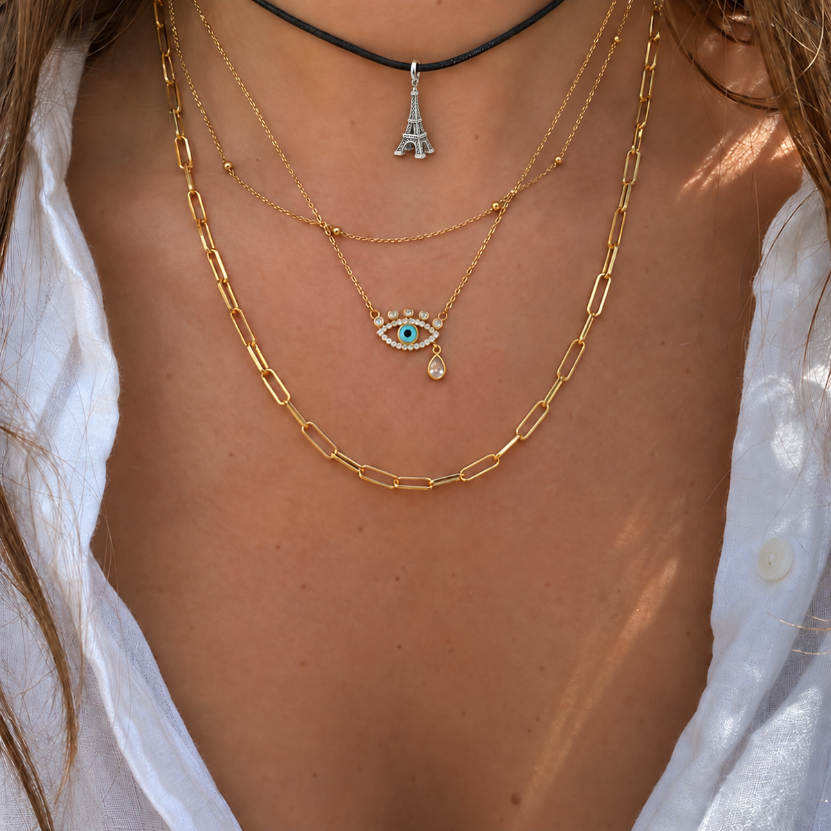 Eiffel Tower Charm — Model | charm-topics-remaining-444-2026-09-14 | topic-099