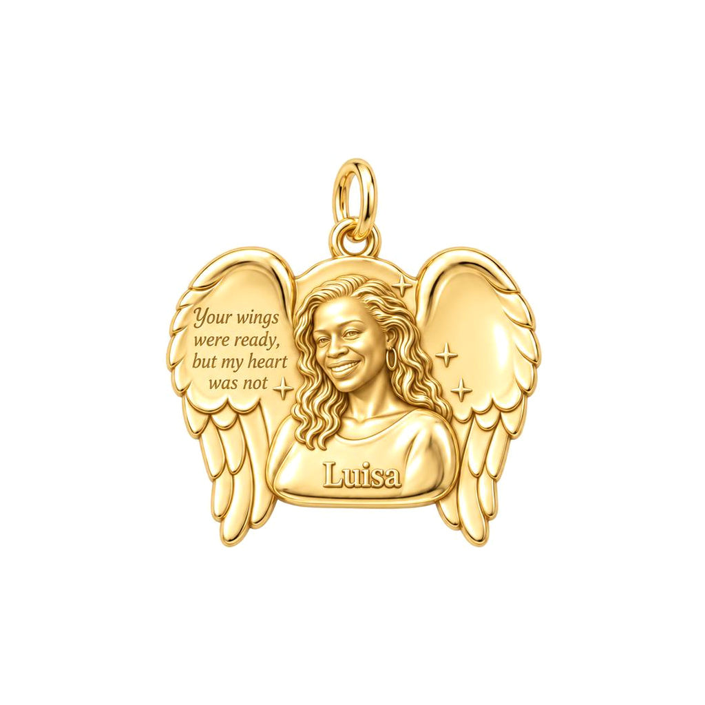 Eternal Angel Wings Charm Bracelet – Personalized Memorial Gift – 18K gold plated 2 cm charm, front view