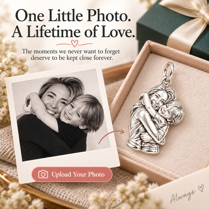 Eternal Hug Charm Bracelet – Personalized Mom Gift