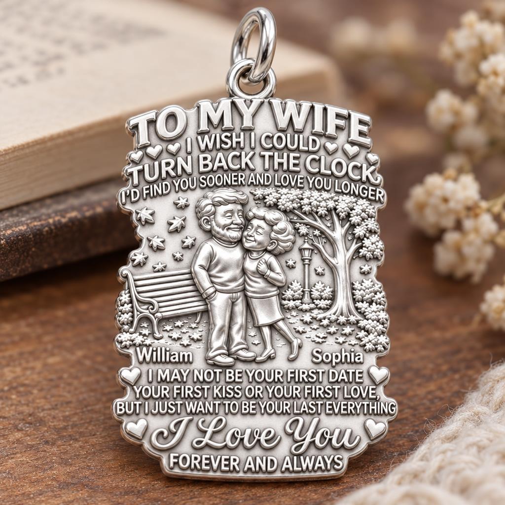 Eternal Love Park Bench Charm Bracelet – Personalized Couple Gift – macro detail of the charm