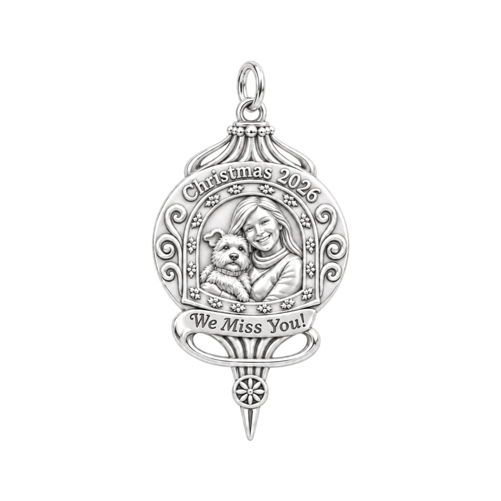 Eternal Ornament Memory Charm Bracelet – Personalized Mom Gift – silver plated 2 cm charm, front view