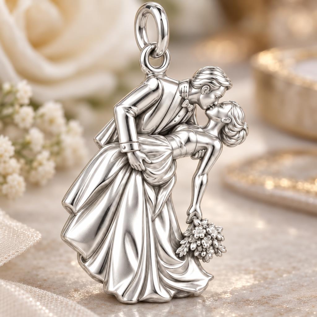 Eternal Wedding Dip Kiss Charm Bracelet – Personalized Couple Gift – macro detail of the charm