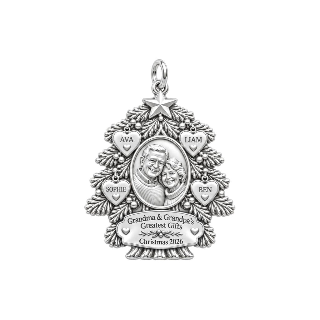 Evergreen Family Tree Charm Bracelet – Personalized Nana Gift – silver plated 3 cm charm, front view