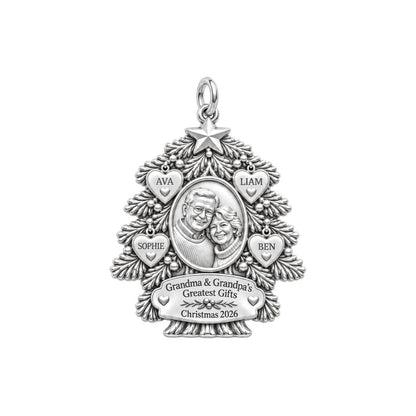 Evergreen Family Tree Charm Bracelet – Personalized Nana Gift – silver plated 3 cm charm, front view