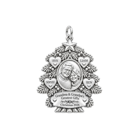 Evergreen Family Tree Charm Bracelet – Personalized Nana Gift – silver plated 3 cm charm, front view