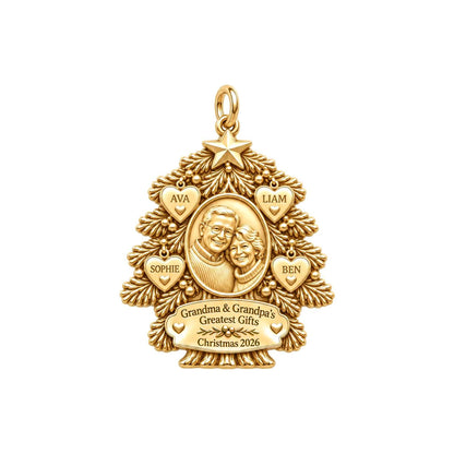 Evergreen Family Tree Charm Bracelet – Personalized Nana Gift – 18K gold plated 3 cm charm, front view