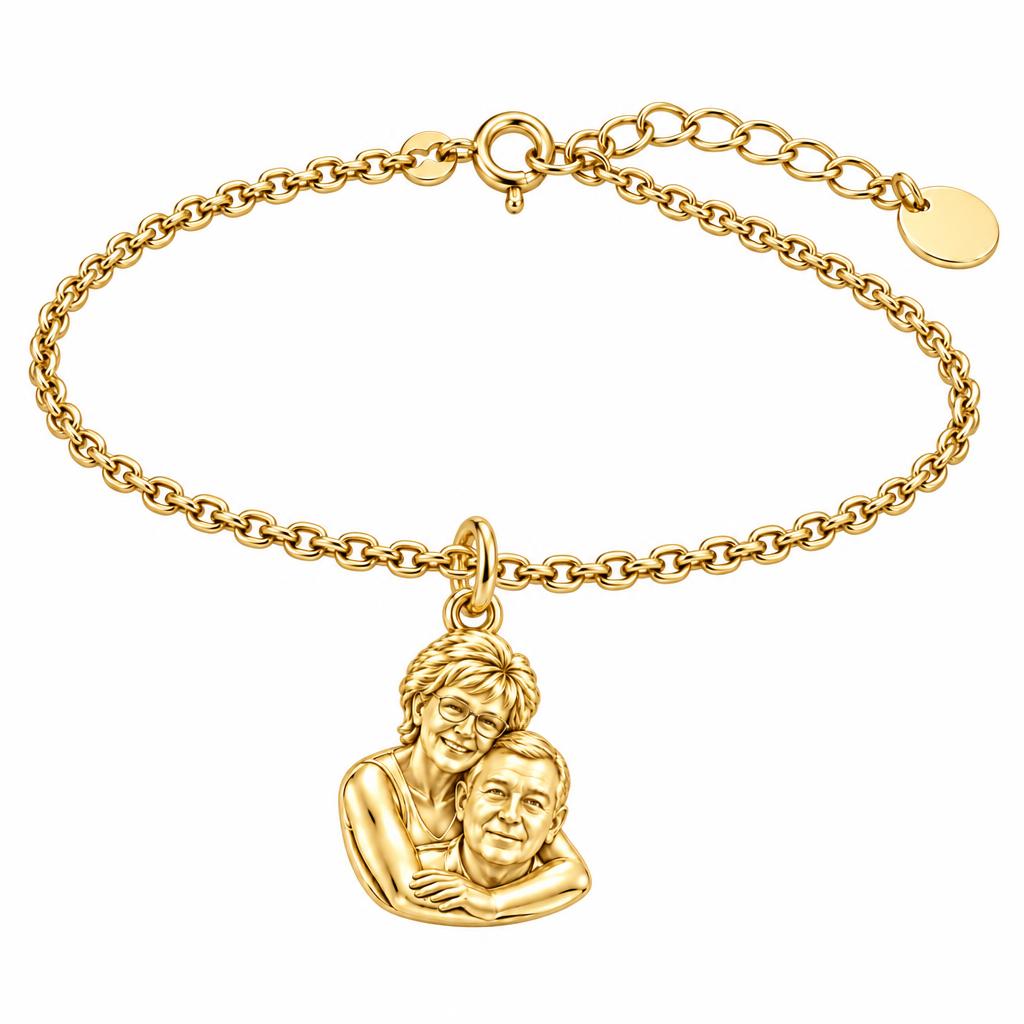 Everlasting Embrace Photo Charm Bracelet Set – 18K gold, front view