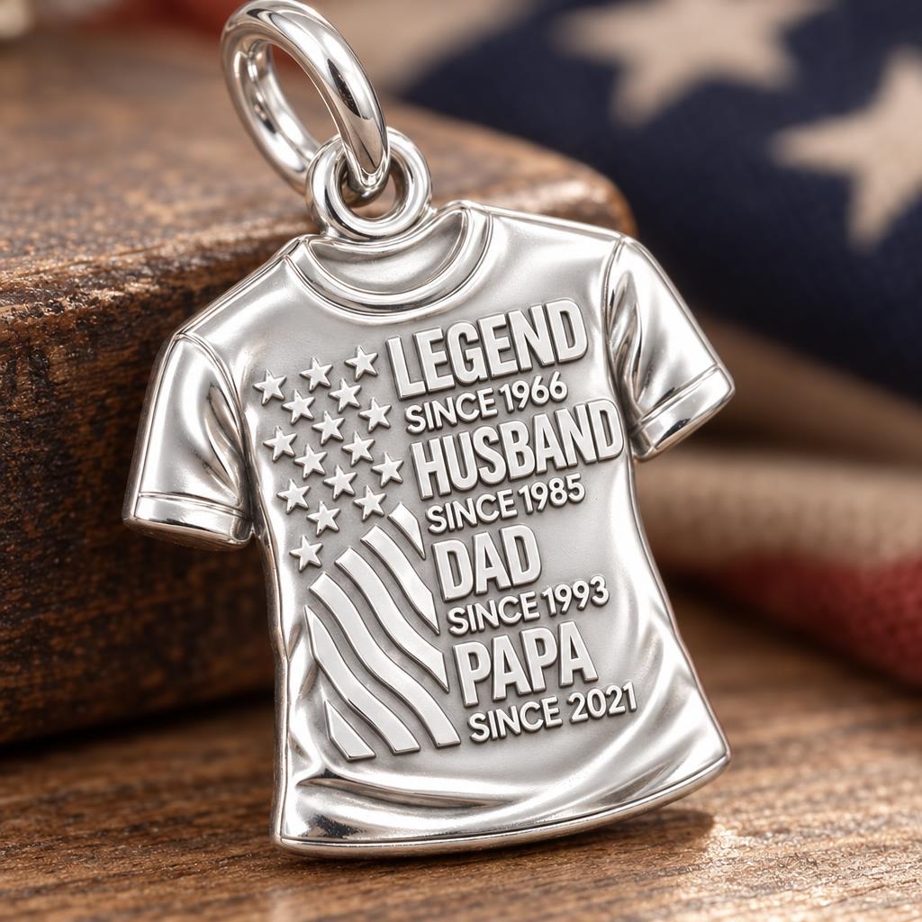Family Legacy Tee Charm Bracelet – Personalized Papa Gift – macro detail of the charm