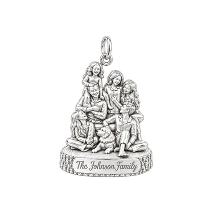 Family Portrait Charm Bracelet – Personalized Mom Gift – silver plated 2 cm charm, front view