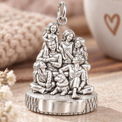 Family Portrait Charm Bracelet – Personalized Mom Gift – macro detail of the charm