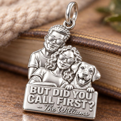 Family Portrait Sign Charm Bracelet – Personalized Couple Gift – macro detail of the charm