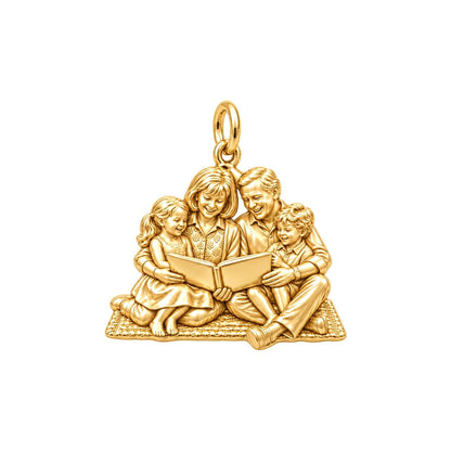 Family Storytime Charm Bracelet – Personalized Mom Gift – 18K gold plated 2 cm charm, front view