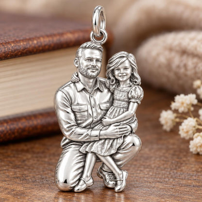 Father and Daughter Portrait Charm Bracelet – Personalized Photo Gift – macro detail of the charm