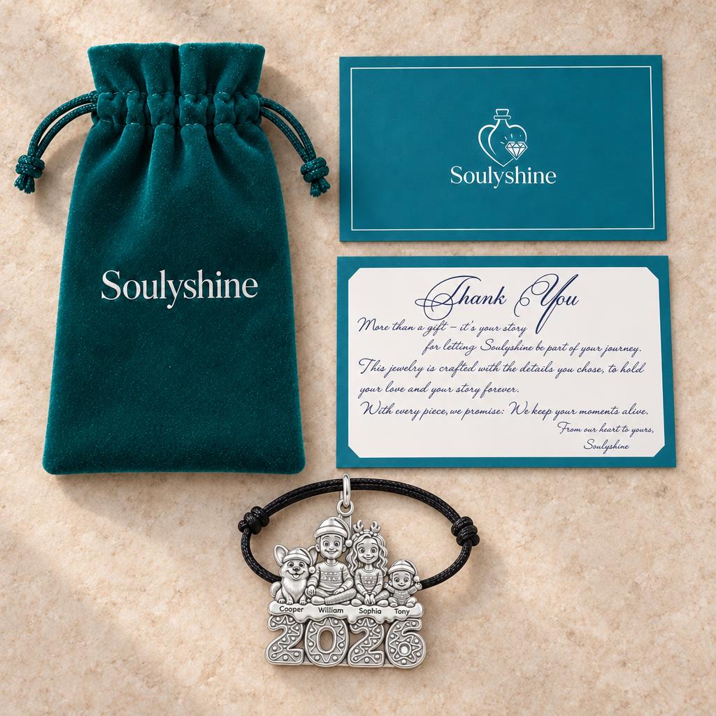 Festive Family 2026 Charm Bracelet – Personalized Mom Gift – Soulyshine velvet pouch and gift card