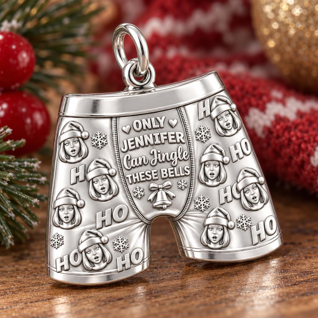 Festive Jingle Boxer Charm Bracelet – Personalized Couple Gift – macro detail of the charm
