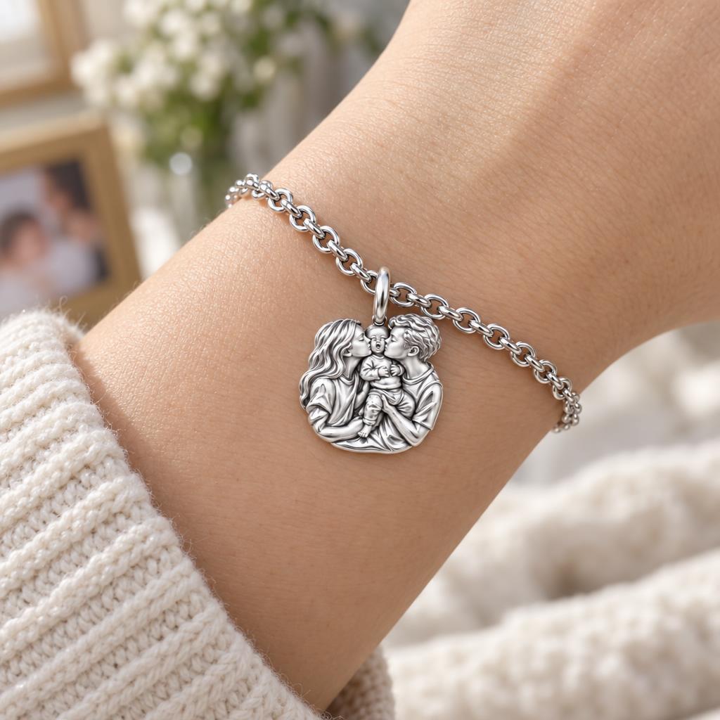 First Family Kiss Charm Bracelet Set – worn / in use