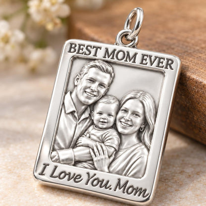 Framed Family Portrait Charm Bracelet – Personalized Mom Gift – macro detail of the charm