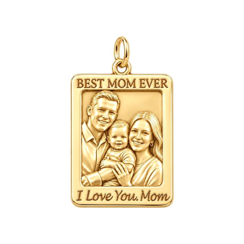 Framed Family Portrait Charm Bracelet – Personalized Mom Gift – 18K gold plated 2 cm charm, front view