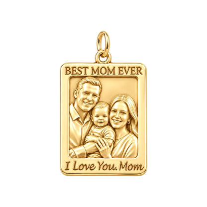 Framed Family Portrait Charm Bracelet – Personalized Mom Gift – 18K gold plated 2 cm charm, front view