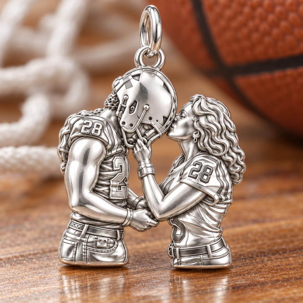 Game Day Kiss Charm Bracelet – Personalized Couple Gift – macro detail of the charm